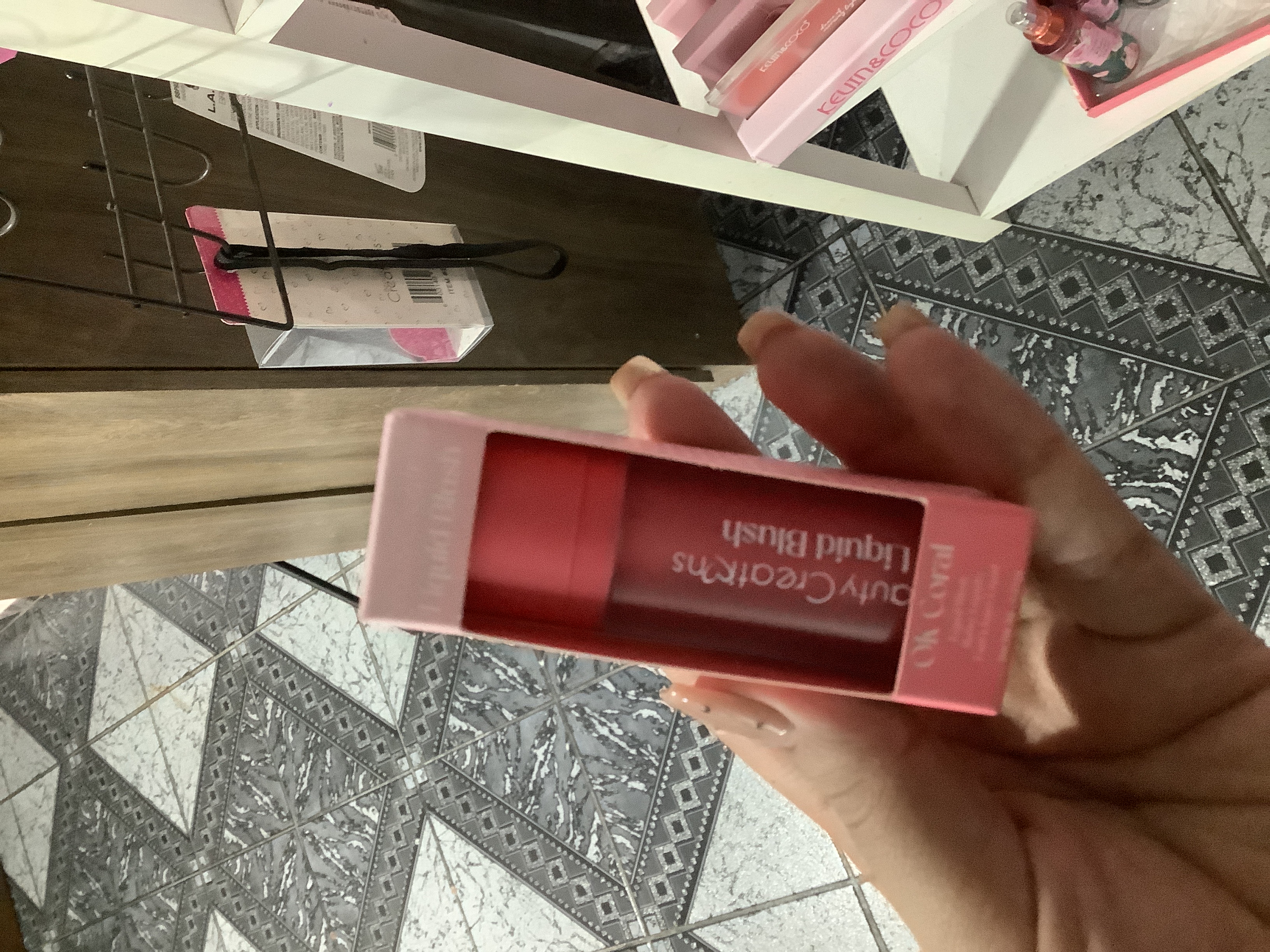 Blush liquidó 2 BC 